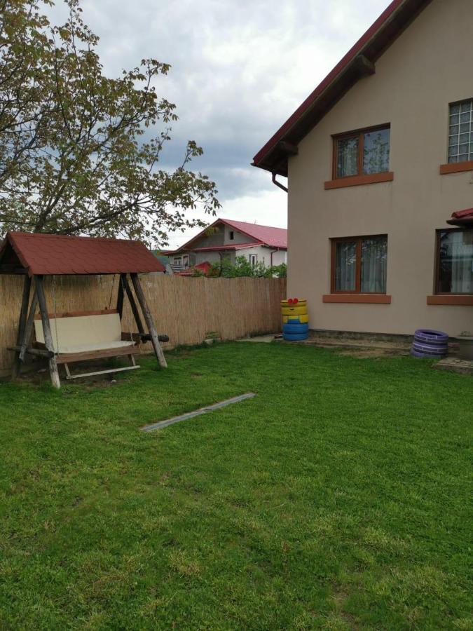 Vila De Vacanta Curtea De Arges Exterior photo
